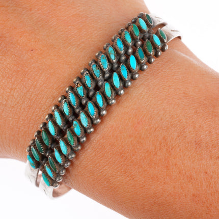 6.1" Vintage 40's-50's Zuni sterling silver slant row turquoise cuff bracelet