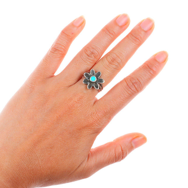 sz7.5 vintage Navajo sterling silver flower form turquoise ring twist shank