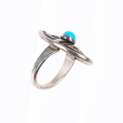 sz8.5 vintage Native American Tufa Cast sterling silver ring with turquoise