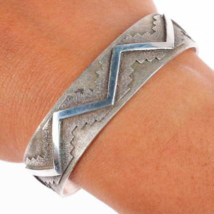 6.4" R.J. Scott Navajo sterling silver modernist tufa cast cuff bracelet