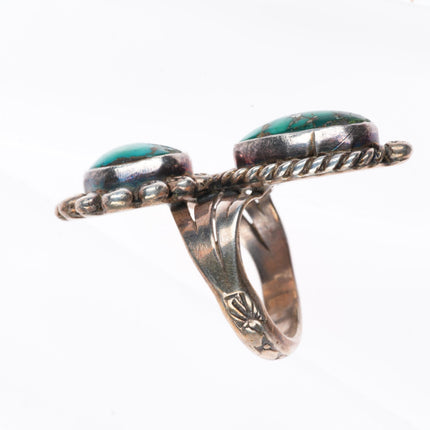 sz7.5 vintage navajo sterling silver ring with 2 nice turquoise stones