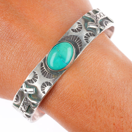7.1" Vintage Navajo sterling silver applied dogs turquoise cuff bracelet