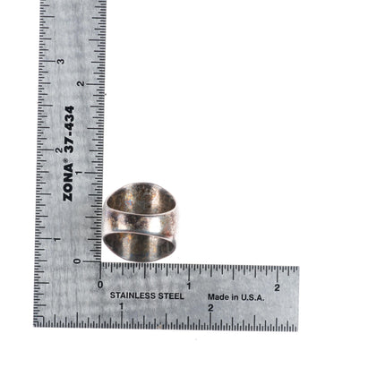 sz8.5 c1940's Navajo sterling silver petrified wood deep stamped sides ring