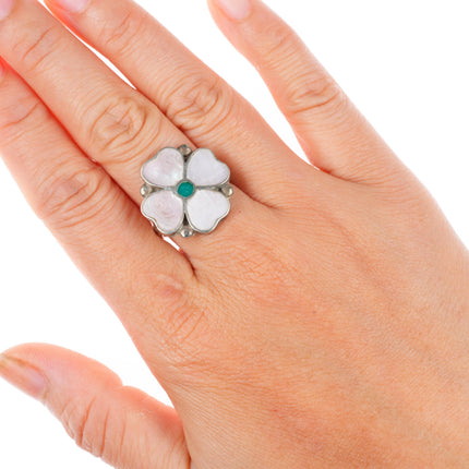 sz7.5 vintage Zuni sterling silver turquoise/shell dogwood inlay ring