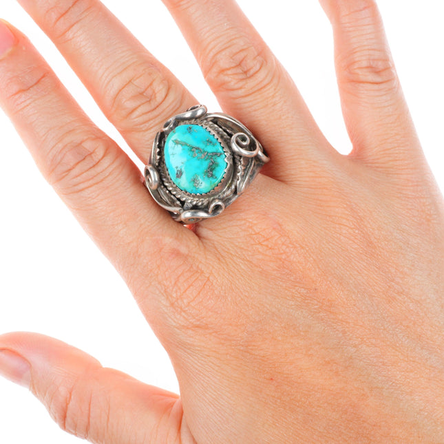 sz11.5 vintage Navajo sterling silver turquoise scrollwork and feathers ring