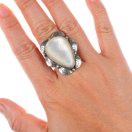 sz7.5 RJ Nuna vintage Native American sterling silver shell ring