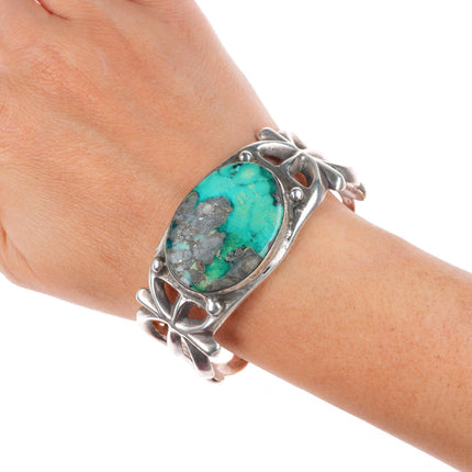 6.7" c1950 vintage Navajo sterling silver cast cuff bracelet with nice turquoise