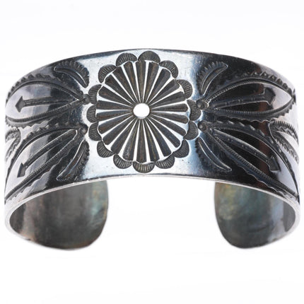 6.7" c1930-40's Navajo sterling silver deep stamped cuff bracelet w/Arrows