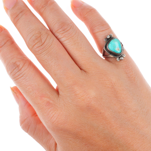 sz4 Fred Guerro Navajo sterling silver ring with nice turquoise