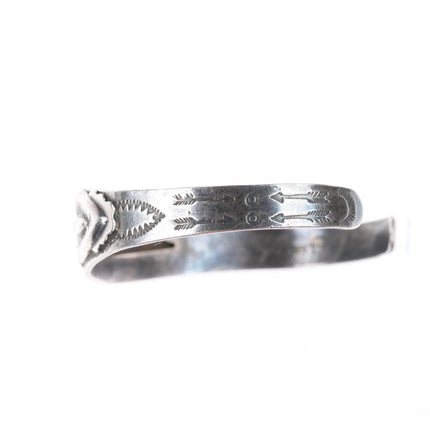 6.25" c1930-40's Fred Harvey Style Silver Arrow cuff bracelet with turquoise