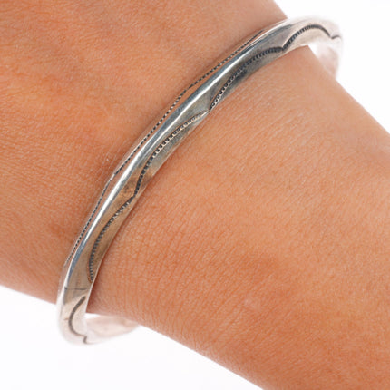 8.2" vintage Navajo sterling silver deep stamped carinated bangle bracelet