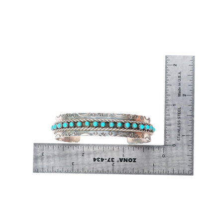 6.2" J&P Ukestine vintage Zuni sterling silver snake eye turquoise cuff bracelet