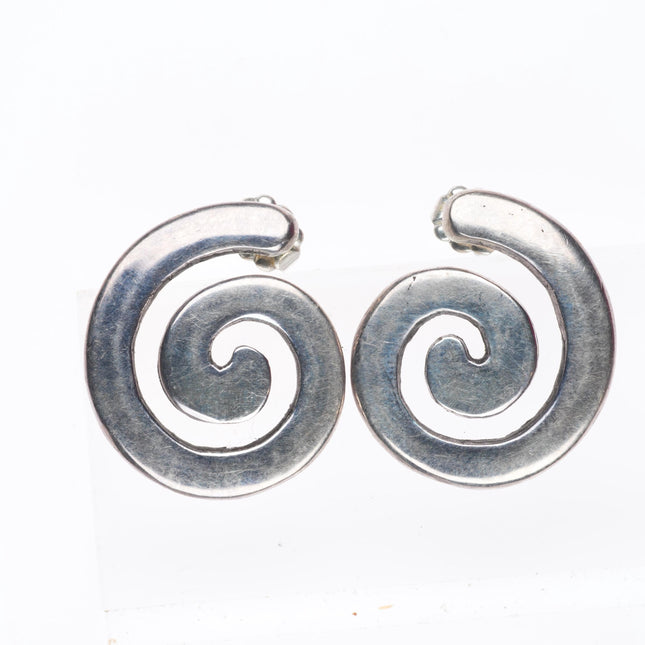 Kenneth Begay Navajo design White Hogan shop swirl/snail sterling silver earrings