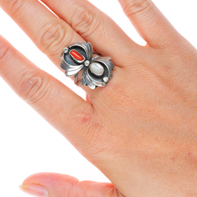 sz8 vintage Navajo sterling silver coral and shell shadowbox ring