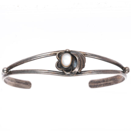 6.25" vintage Navajo sterling silver cuff bracelet with shell cabochon