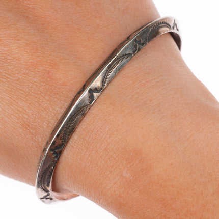 7.1" Roger Skeet Navajo sterling silver deep stamped carinated cuff bracelet