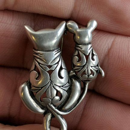 Jez Jezlaine Sterling Silver Cat and Mouse Brooch pin - Estate Fresh Austin