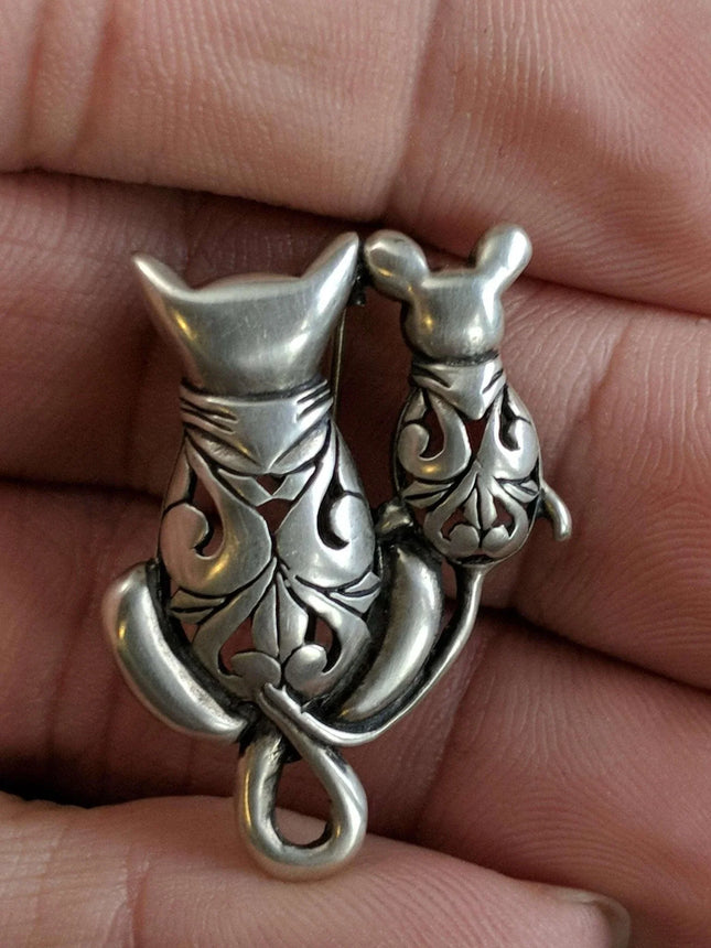 Jez Jezlaine Sterling Silver Cat and Mouse Brooch pin - Estate Fresh Austin