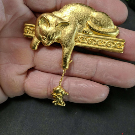 Jonette Jewelry Gold Tone Cat and Mouse Brooch pin - Estate Fresh Austin