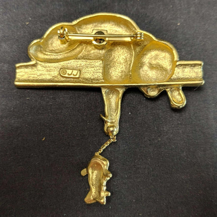 Jonette Jewelry Gold Tone Cat and Mouse Brooch pin - Estate Fresh Austin