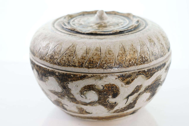 Large 15th/16th Century Thai Sawankhalok Kiln Condiment Jar with Lid - Estate Fresh Austin