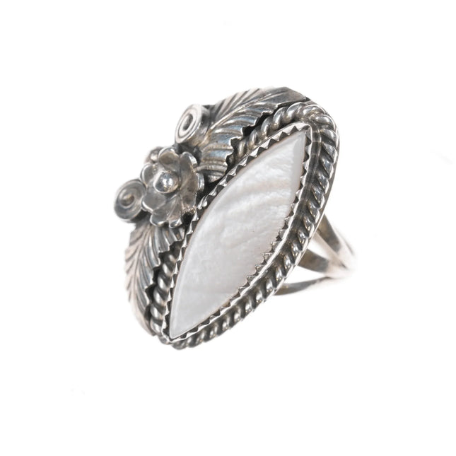 sz 7.75 Vintage Native American silver mother of pearl ring - Estate Fresh Austin