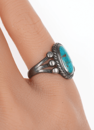 sz4.5 Early Navajo silver and high grade turquoise ring - Estate Fresh Austin