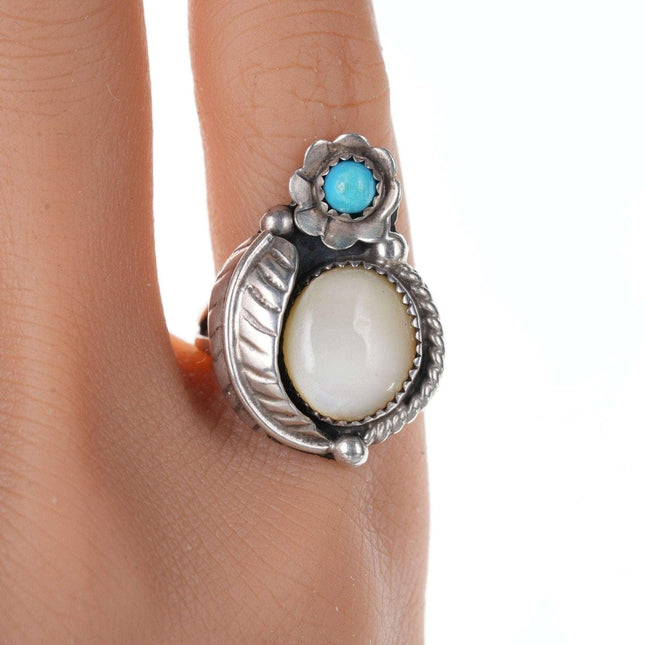 sz5 1970's Ramone Navajo sterling turquoise and mother of pearl ring - Estate Fresh Austin