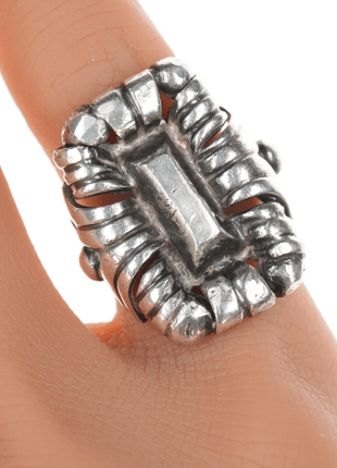 sz5 William Spratling silver ring with aztec pattern - Estate Fresh Austin