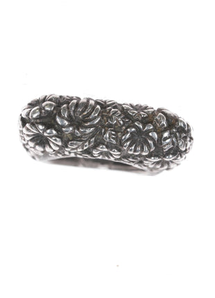 sz5.75 Dian Malouf sterling floral repousse ring - Estate Fresh Austin