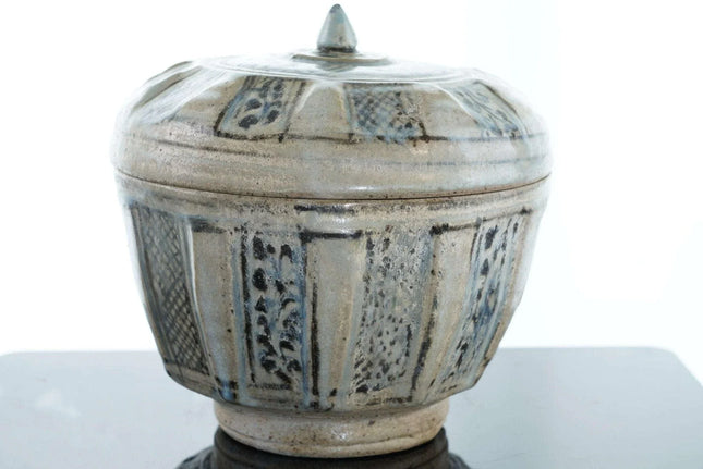 Very Large 15th/16th Century Thai Sawankhalok Kiln Condiment Jar with Lid - Estate Fresh Austin