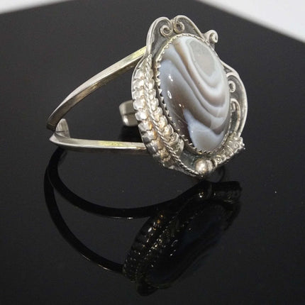 6.5" Vintage Navajo Sterling and agate Cuff Bracelet - Estate Fresh Austin
