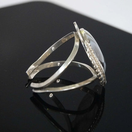 6.5" Vintage Navajo Sterling and agate Cuff Bracelet - Estate Fresh Austin