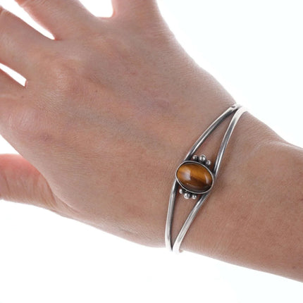 6.75" Vintage Navajo Sterling Cat's eye cuff bracelet - Estate Fresh Austin