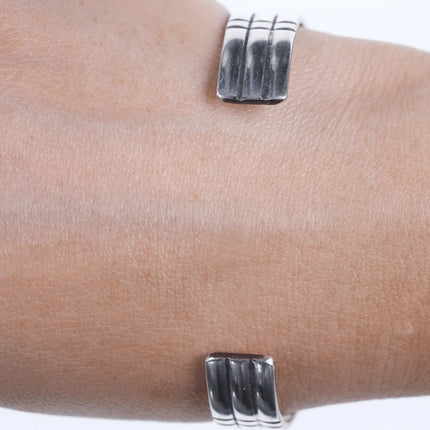 6.5" Vintage Navajo Sterling Obsidian Cuff bracelet - Estate Fresh Austin