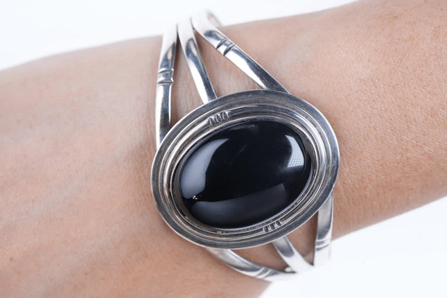 6.5" Vintage Navajo Sterling Obsidian Cuff bracelet - Estate Fresh Austin