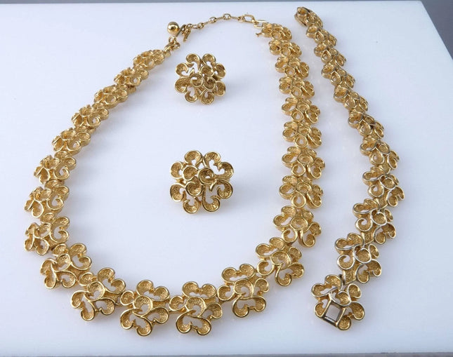 Vintage Trifari Chunky Runway Gold Tone Choker necklace, Bracelet, and Clip on E - Estate Fresh Austin