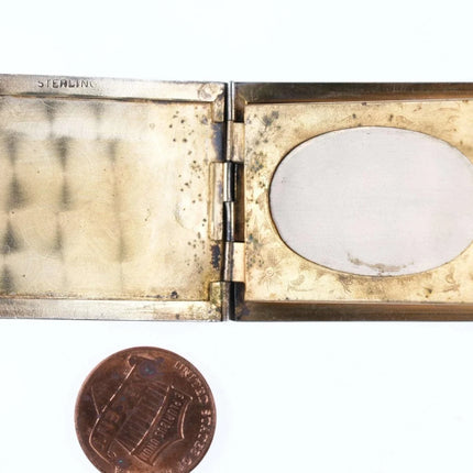 Vintage Wolcott Sterling silver Keepsake photo pendant - Estate Fresh Austin