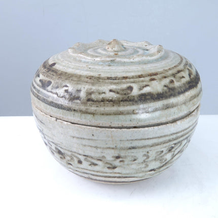 15th Century Thai Sawankhalok Kiln Condiment Jar with Lid fd - Estate Fresh Austin