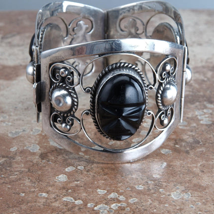 7.5" Vintage Mexican Sterling Silver Modernist onyx aztec faces bracelet - Estate Fresh Austin