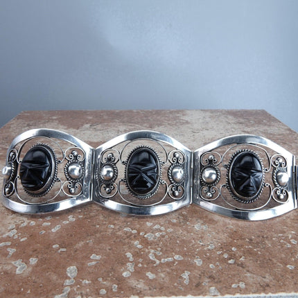 7.5" Vintage Mexican Sterling Silver Modernist onyx aztec faces bracelet - Estate Fresh Austin