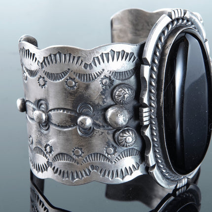 Navajo Sterling and onyx cuff bracelet by Chimney Butte - Estate Fresh Austin