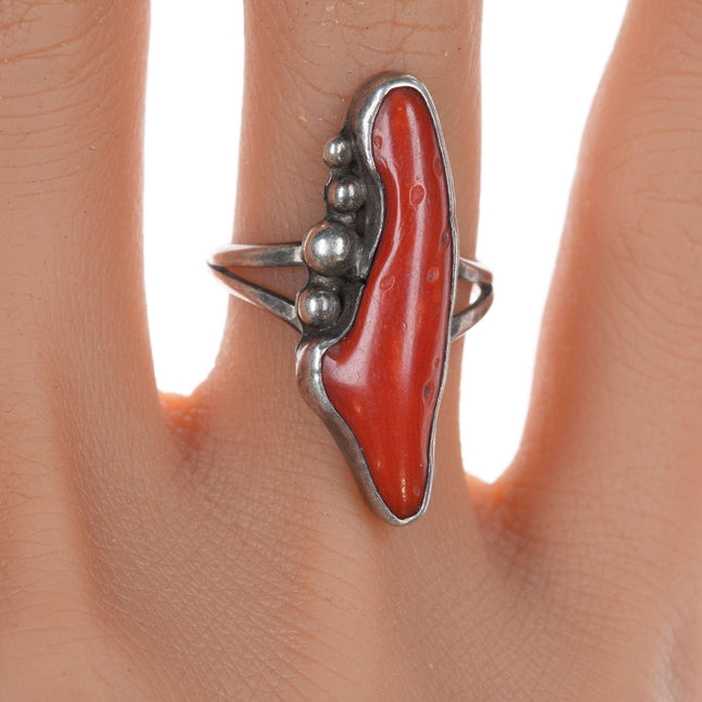 sz7 Jerry Roan (1919-1977) Navajo Sterling and coral ring - Estate Fresh Austin